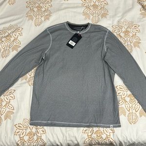 International Report Striped Long Sleeve Medium